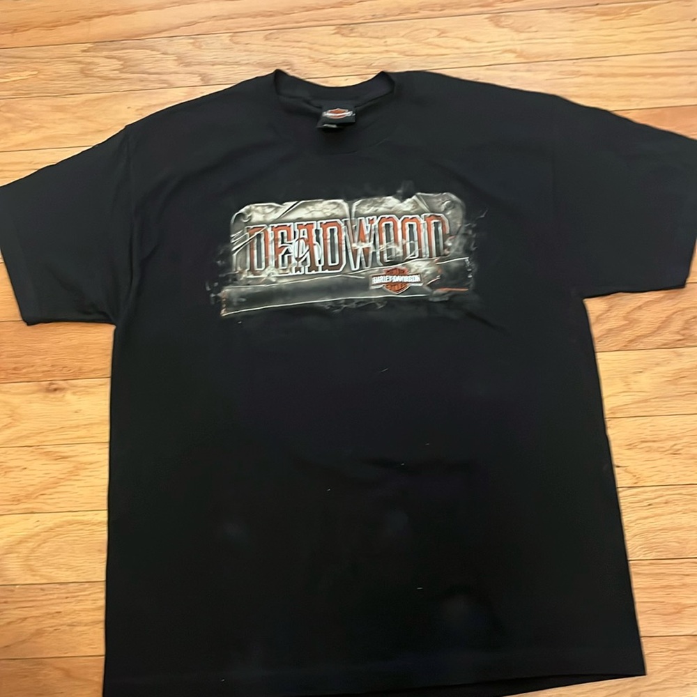 Harley Davison tee. Dead wood.